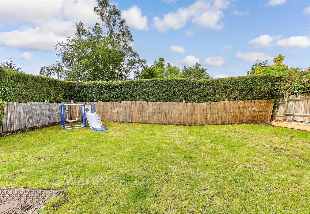 Rear Garden - Frensham Road, Rolvenden Layne, Cranbrook, Kent - Wards of Kent