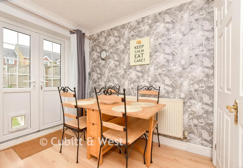 Kitchen - Leatherhead Road, Chessington, Surrey - Wards of Kent