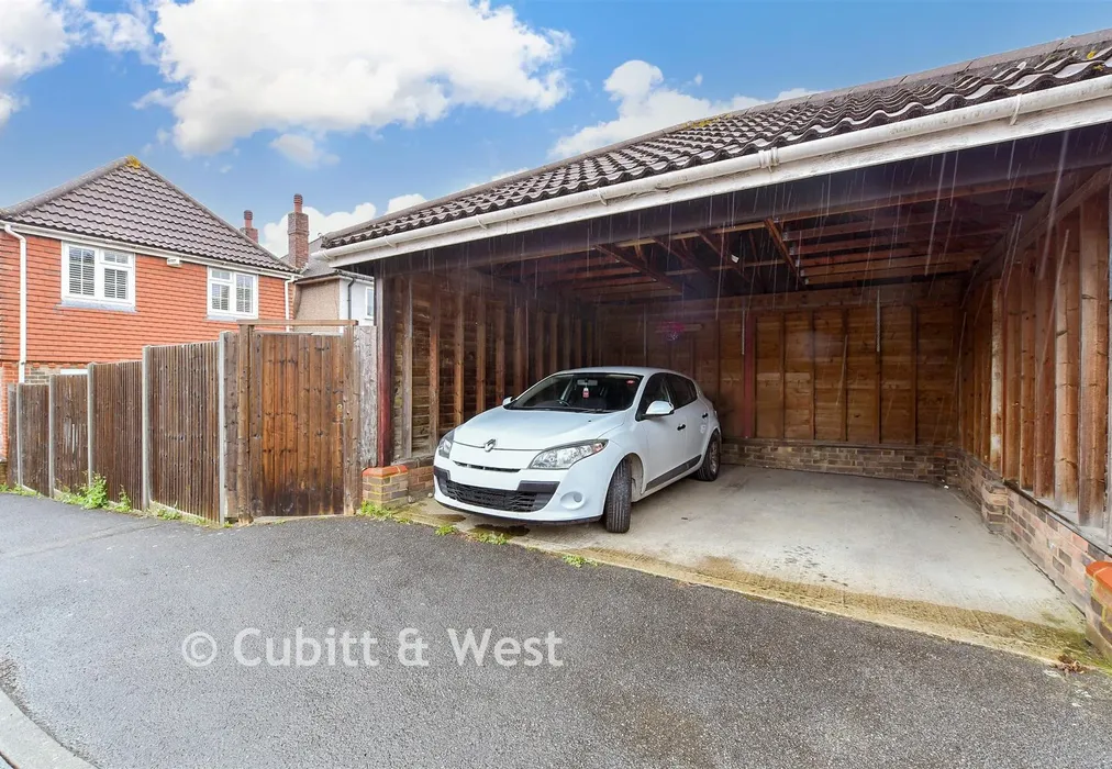 Driveway/Parking - Leatherhead Road, Chessington, Surrey - Wards of Kent