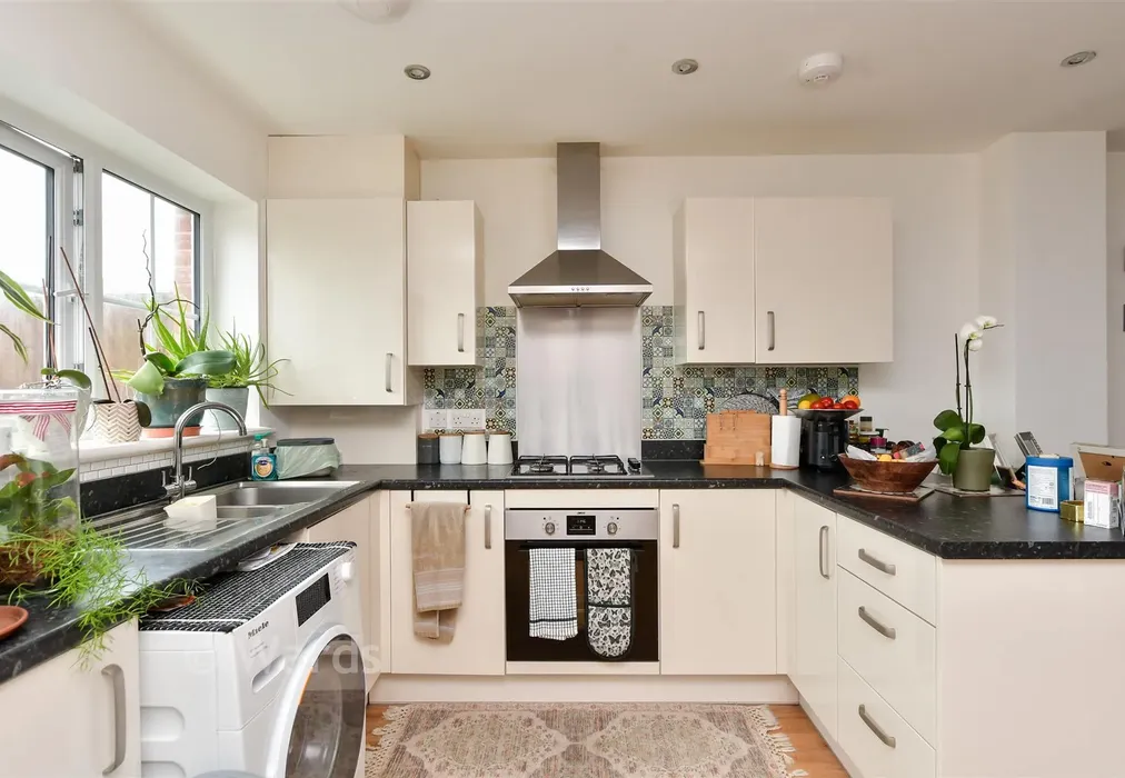 Kitchen - Laleham Lane, Margate, Kent - Wards of Kent