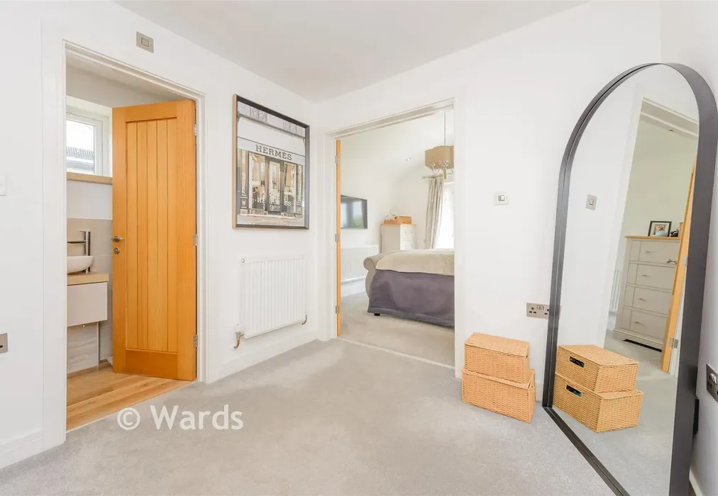Dressing Room - Grenville Close, Meopham, Gravesend, Kent - Wards of Kent