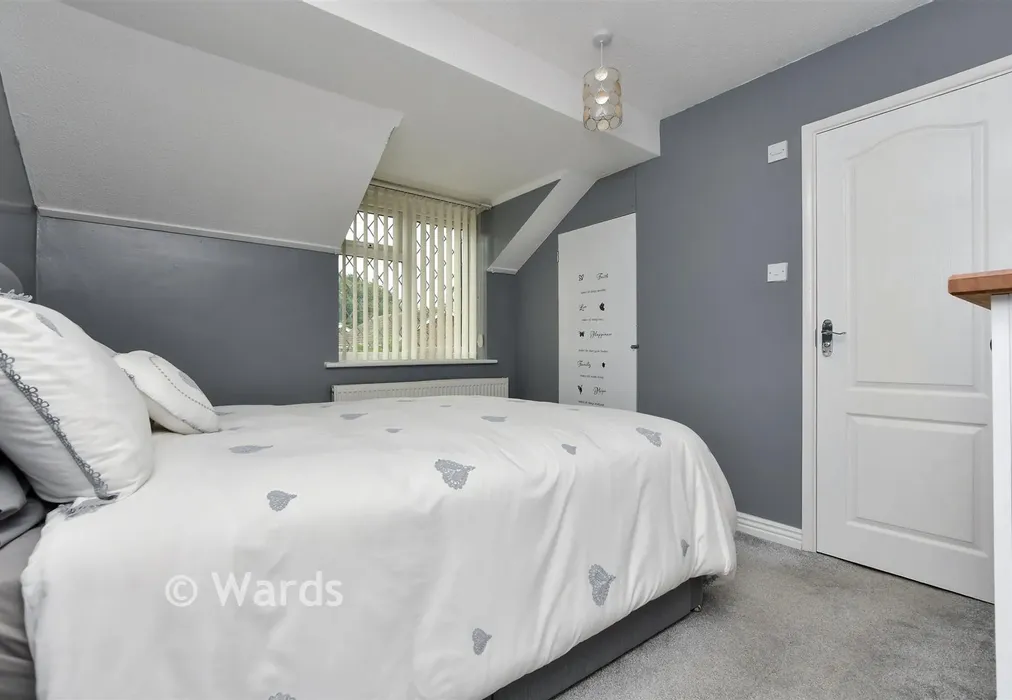 Bedroom 1 - Park Wood Close, Broadstairs, Kent - Wards of Kent