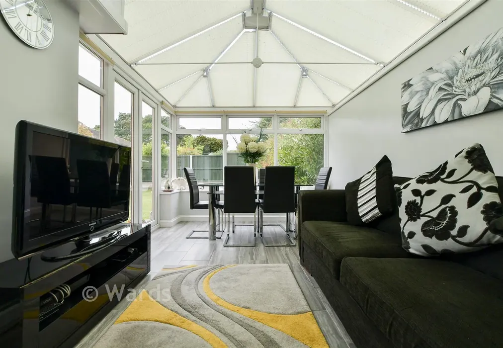 Conservatory - Park Wood Close, Broadstairs, Kent - Wards of Kent