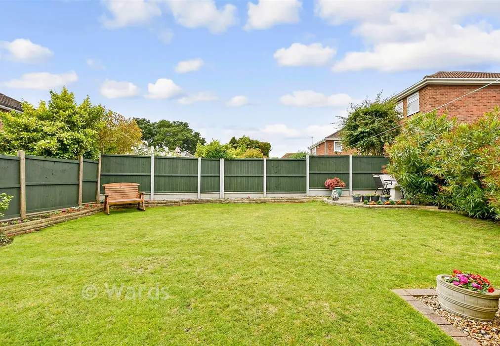 Rear Garden - Park Wood Close, Broadstairs, Kent - Wards of Kent