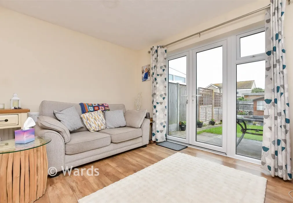 Lounge/Diner - Abbey Court, Westgate-On-Sea, Kent - Wards of Kent