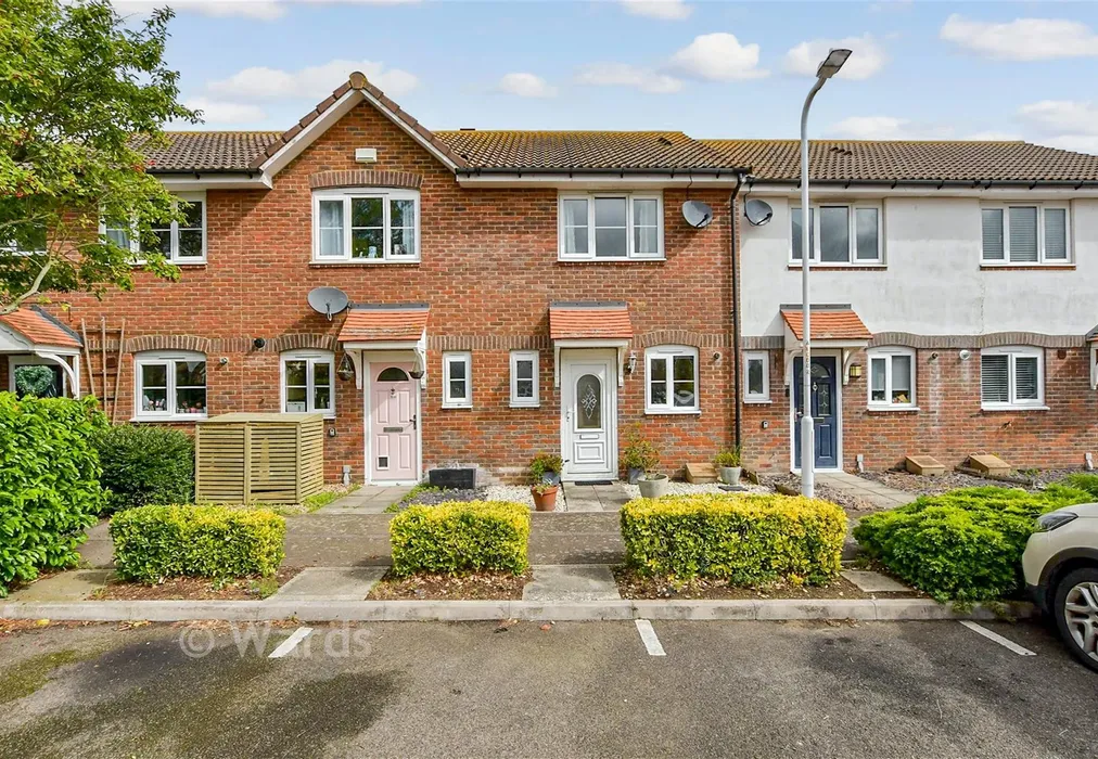 Driveway/Parking - Abbey Court, Westgate-On-Sea, Kent - Wards of Kent