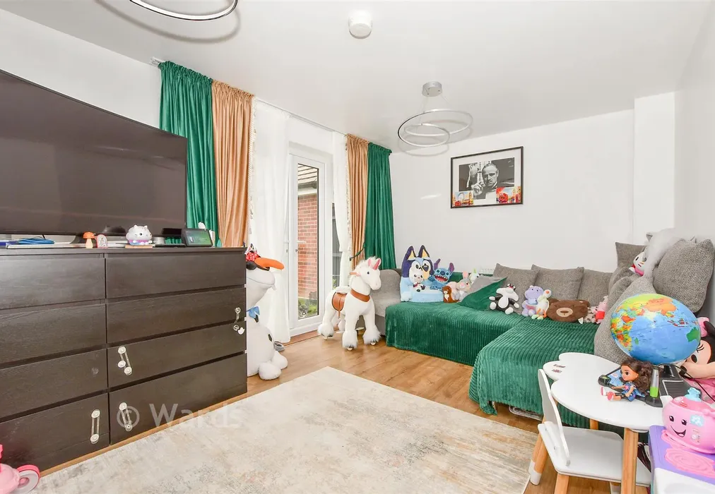 Lounge - Gilbert Way, Maidstone, Kent - Wards of Kent