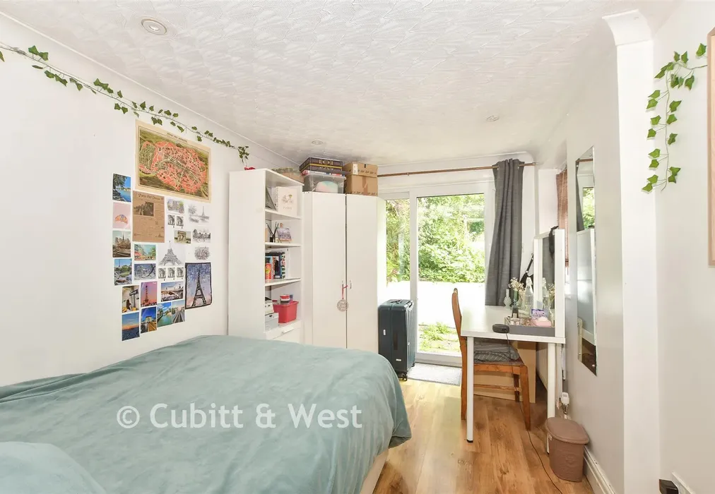 Sitting Room/ Bedroom 5 - Bevendean Crescent, Brighton, East Sussex - Wards of Kent