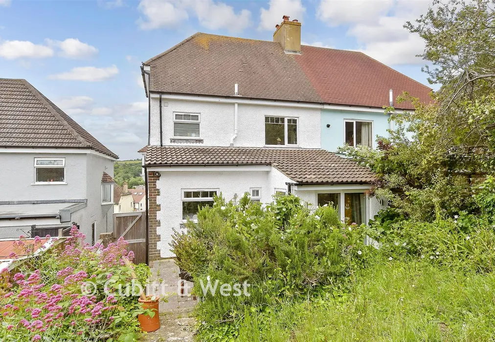 Rear Garden - Bevendean Crescent, Brighton, East Sussex - Wards of Kent