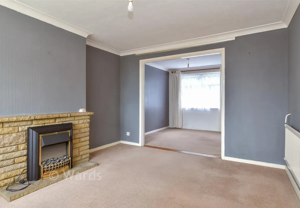 Lounge - Thirlmere Close, Wainscott, Kent - Wards of Kent
