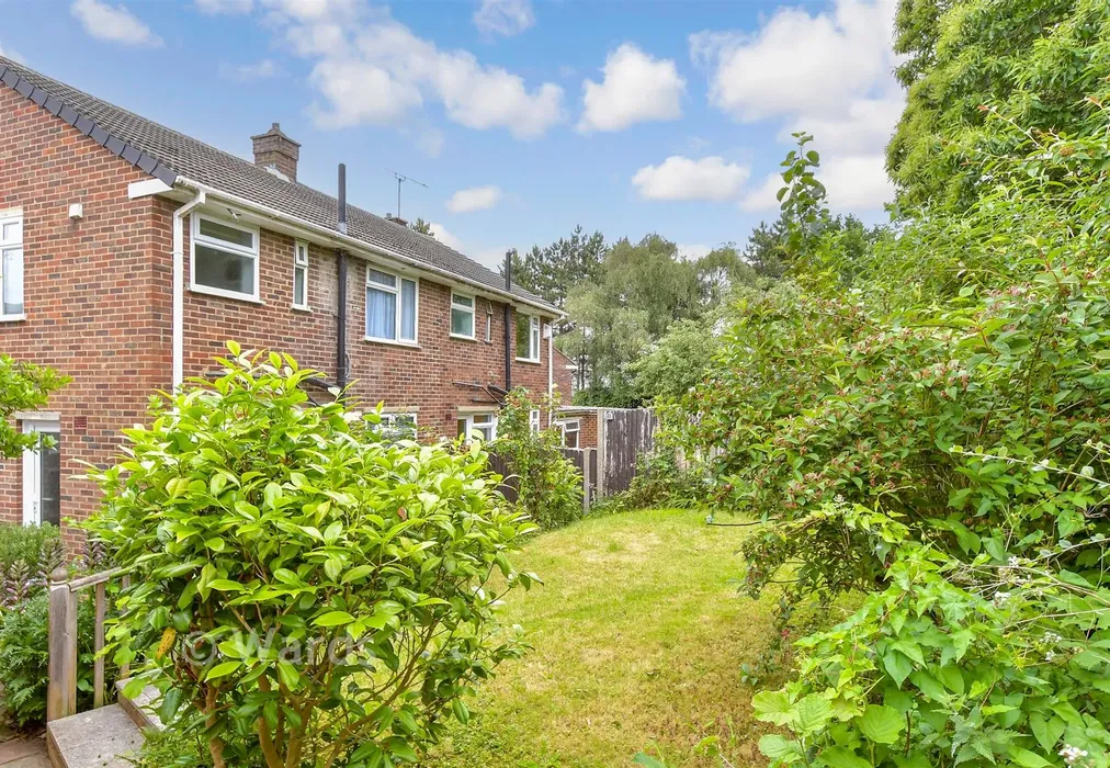 Rear Garden - Thirlmere Close, Wainscott, Kent - Wards of Kent