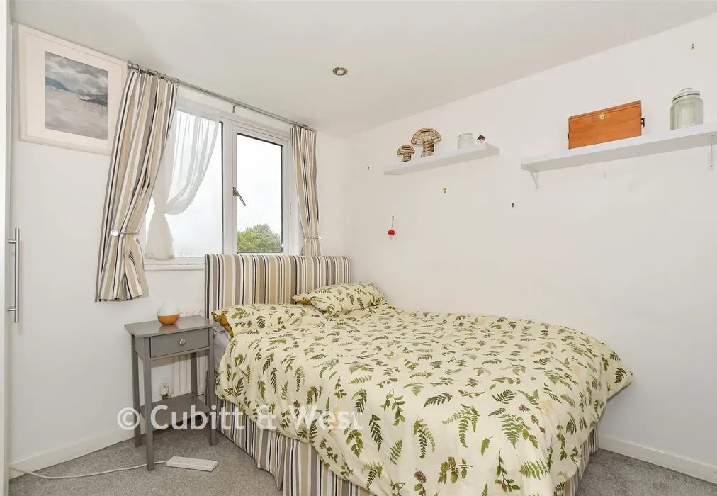 Bedroom 3 - Dinsdale Gardens, Rustington, West Sussex - Wards of Kent