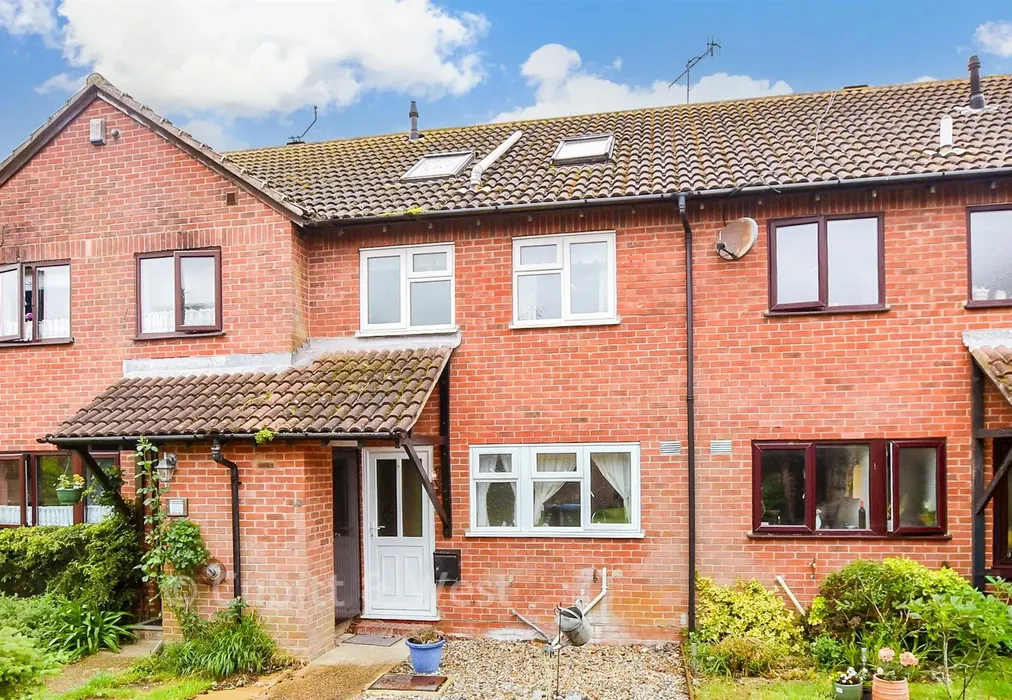 External Web 1 - Dinsdale Gardens, Rustington, West Sussex - Wards of Kent