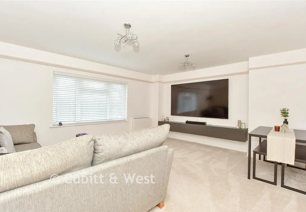 Lounge - London Road, Horndean, Waterlooville, Hampshire - Wards of Kent