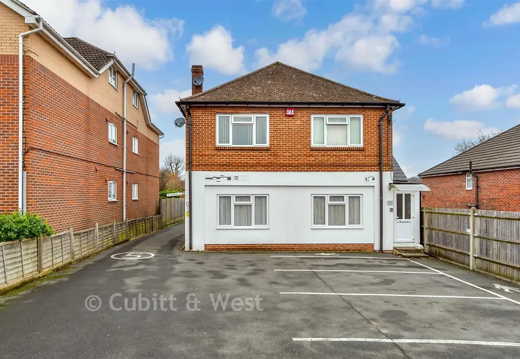 Front Web 1 - London Road, Horndean, Waterlooville, Hampshire - Wards of Kent