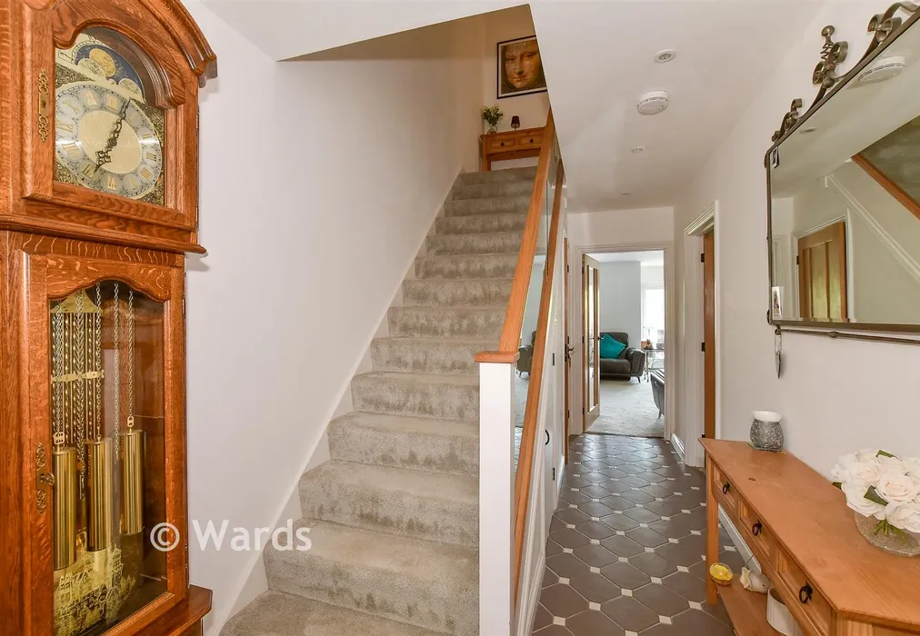 Entrance Hall - Wheel Mews, Westwell, Ashford, Kent - Wards of Kent