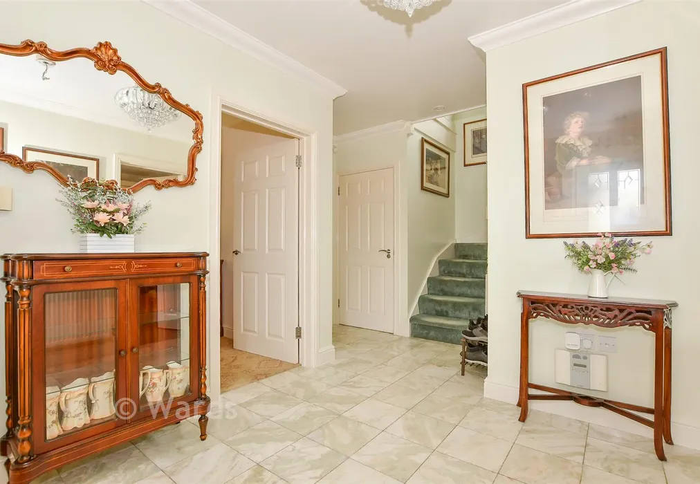 Internal Lifestyle Photograph - Heathfield Road, Penenden Heath, Maidstone, Kent - Wards of Kent