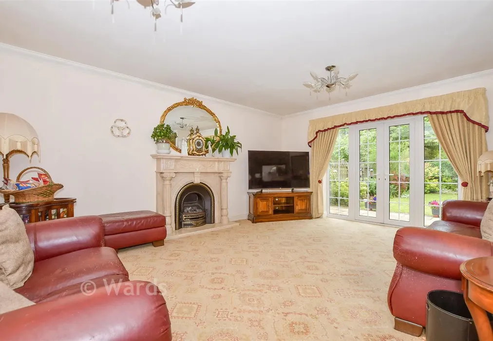 Lounge - Heathfield Road, Penenden Heath, Maidstone, Kent - Wards of Kent
