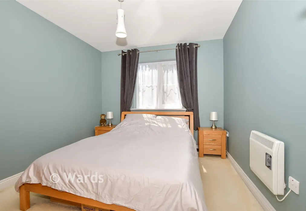 Bedroom 1 - Westborough Mews, Maidstone, Kent - Wards of Kent