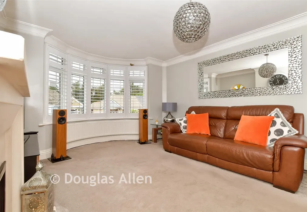 Lounge - Elizabeth Drive, Wickford, Essex - Wards of Kent