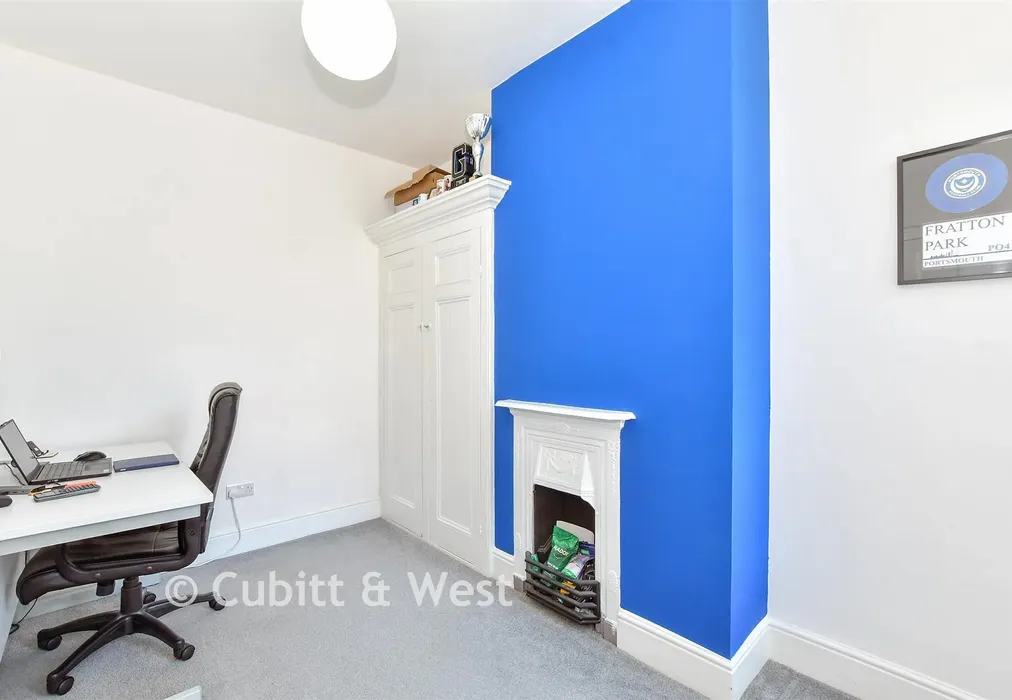 Bedroom 1 - Kensington Road, Portsmouth, Hampshire - Wards of Kent