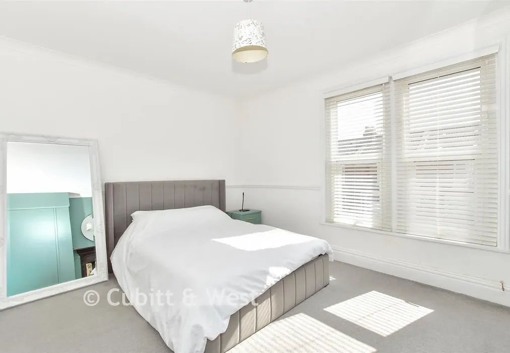 Bedroom 1 - Kensington Road, Portsmouth, Hampshire - Wards of Kent