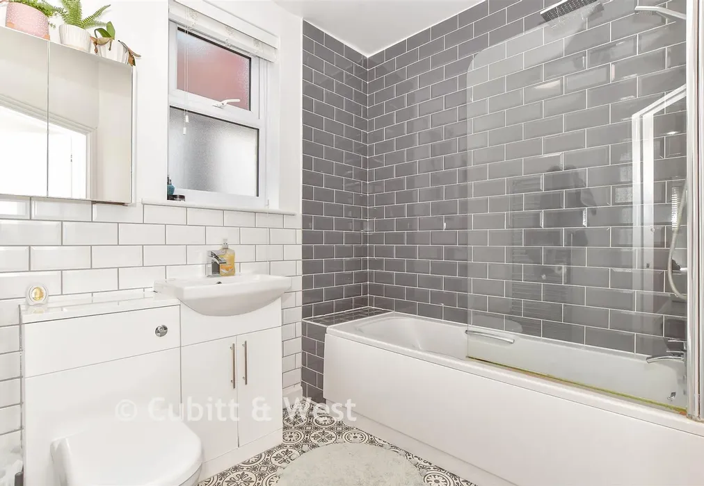 Bedroom 3 - Kensington Road, Portsmouth, Hampshire - Wards of Kent