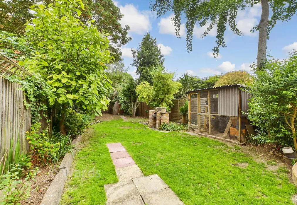 Rear Garden - Hundreds Close, Westgate-On-Sea, Kent - Wards of Kent