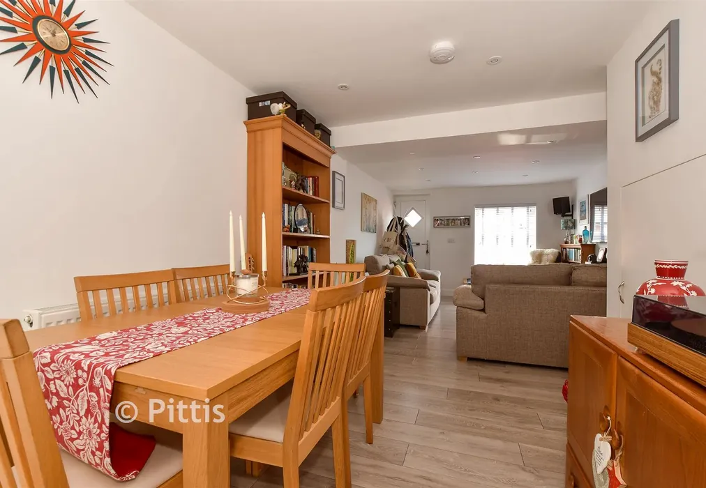 Dining Area - Worsley Road, Newport, Isle of Wight - Wards of Kent