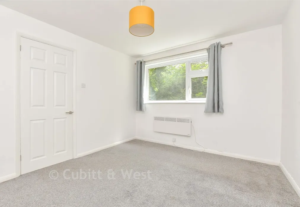 Bedroom 1 - Shirley Road, Wallington, Surrey - Wards of Kent