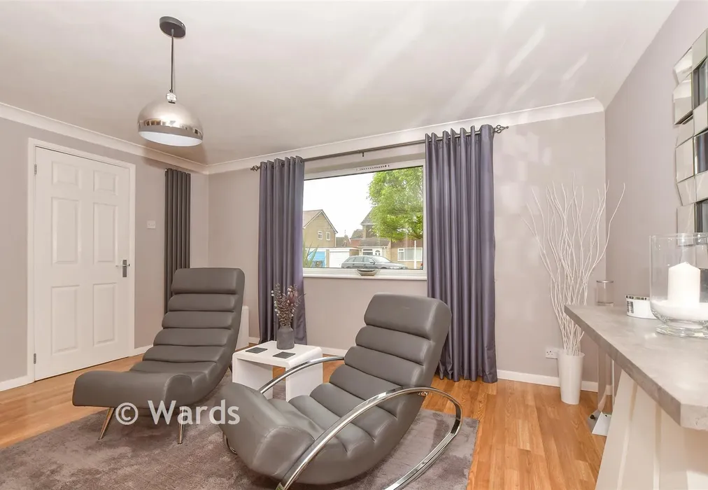 Family Room - Manwood Close, Sittingbourne, Kent - Wards of Kent