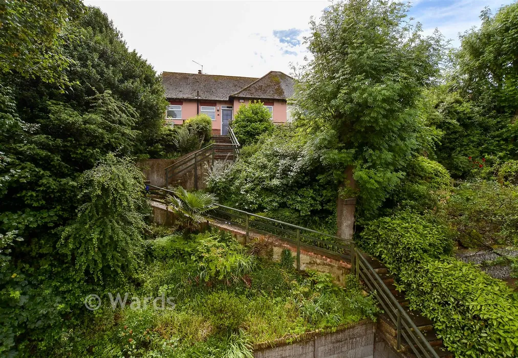 Street View - Naildown Road, Hythe, Kent - Wards of Kent