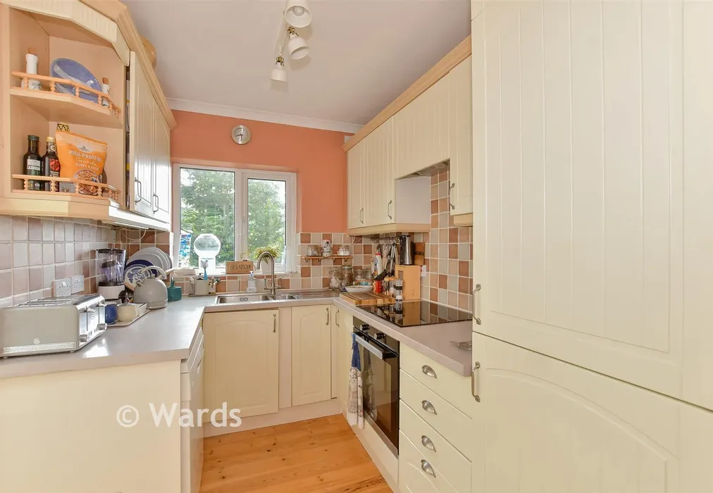 Kitchen - Naildown Road, Hythe, Kent - Wards of Kent