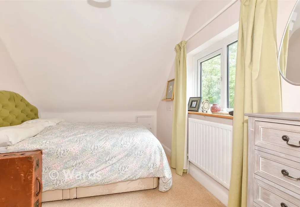 Bedroom 2 - Naildown Road, Hythe, Kent - Wards of Kent