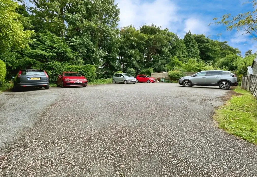 parking - Upper Grosvenor Road Tunbridge Wells TN1 - Wards of Kent