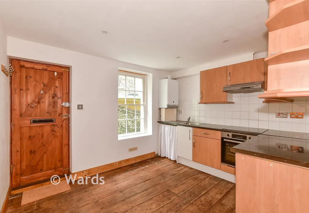 Kitchen - East Cliff, Dover, Kent - Wards of Kent