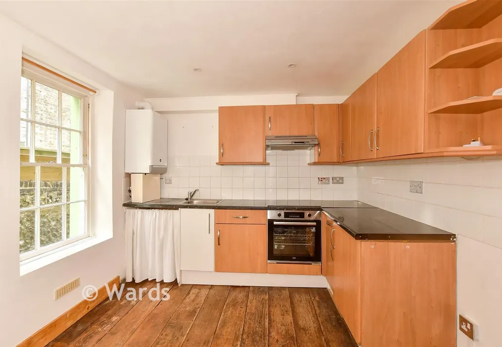 Kitchen - East Cliff, Dover, Kent - Wards of Kent