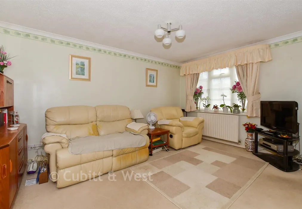 Lounge/Diner - Timber Mill, Southwater, West Sussex - Wards of Kent
