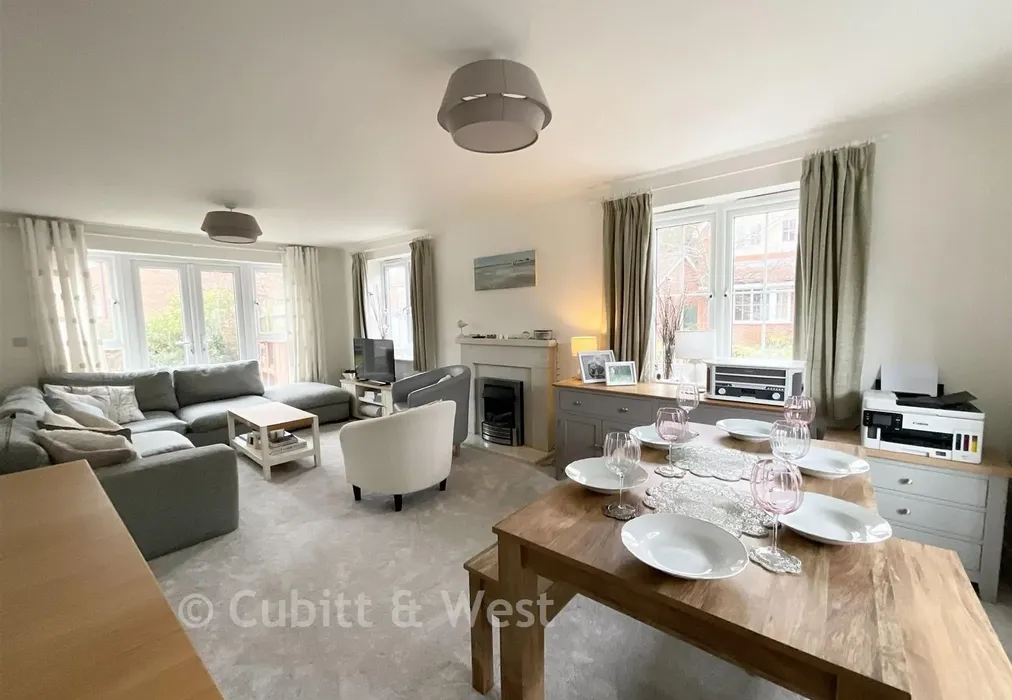 Lounge/Diner - Sanditon Way, Worthing, West Sussex - Wards of Kent