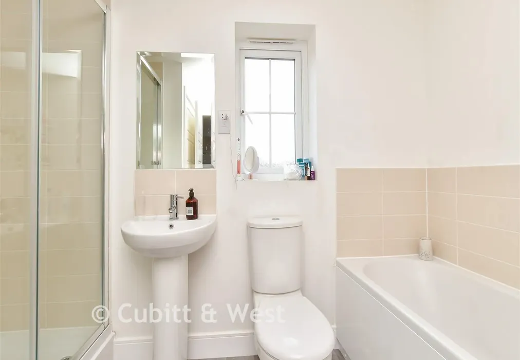 En-Suite - Main - Sanditon Way, Worthing, West Sussex - Wards of Kent