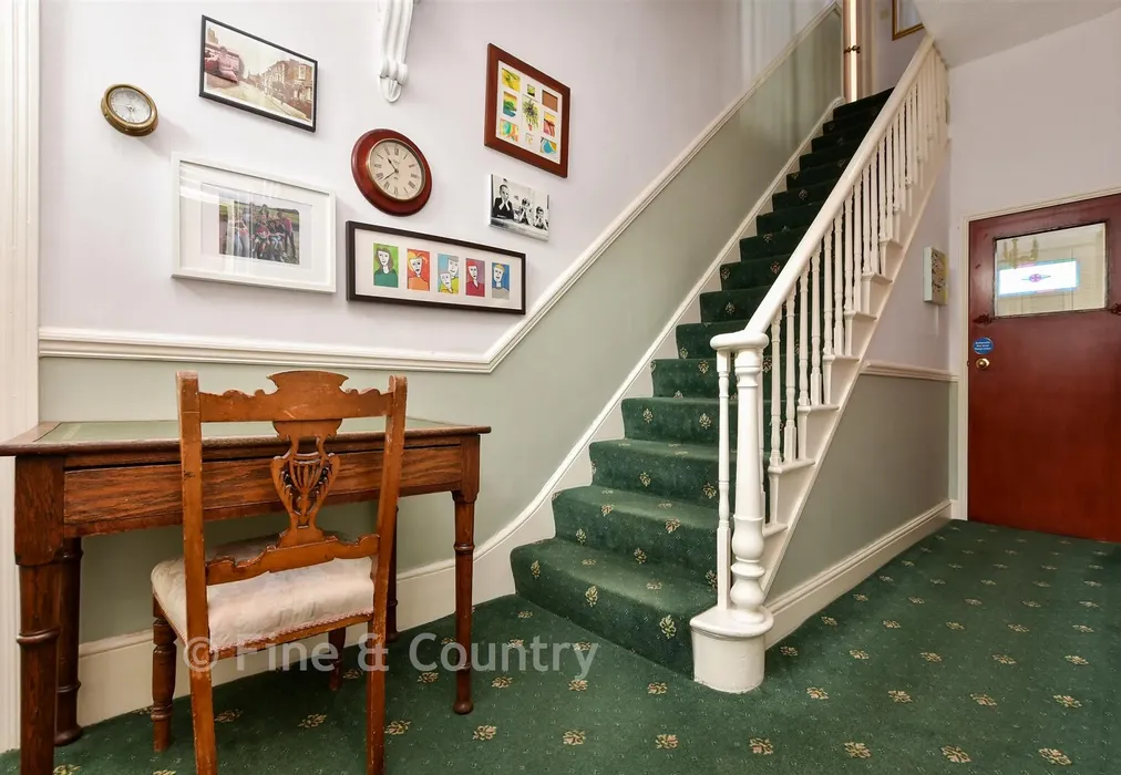 Hallway - The Vale, Broadstairs, Kent - Wards of Kent