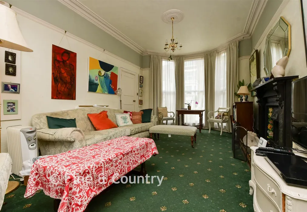 Lounge - The Vale, Broadstairs, Kent - Wards of Kent