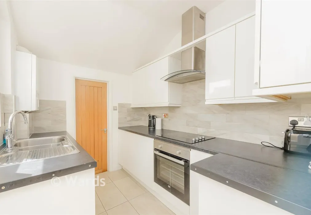 Kitchen - Hill House Road, Dartford, Kent - Wards of Kent