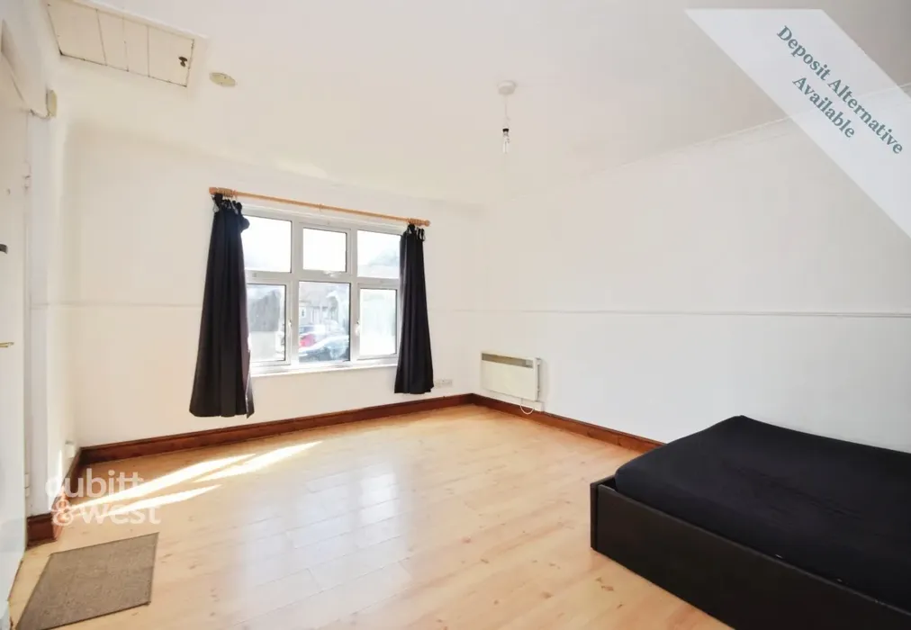 Studio - Osney Close, Crawley, RH11 - Wards of Kent