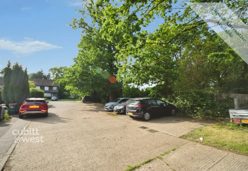 Parking - Osney Close, Crawley, RH11 - Wards of Kent