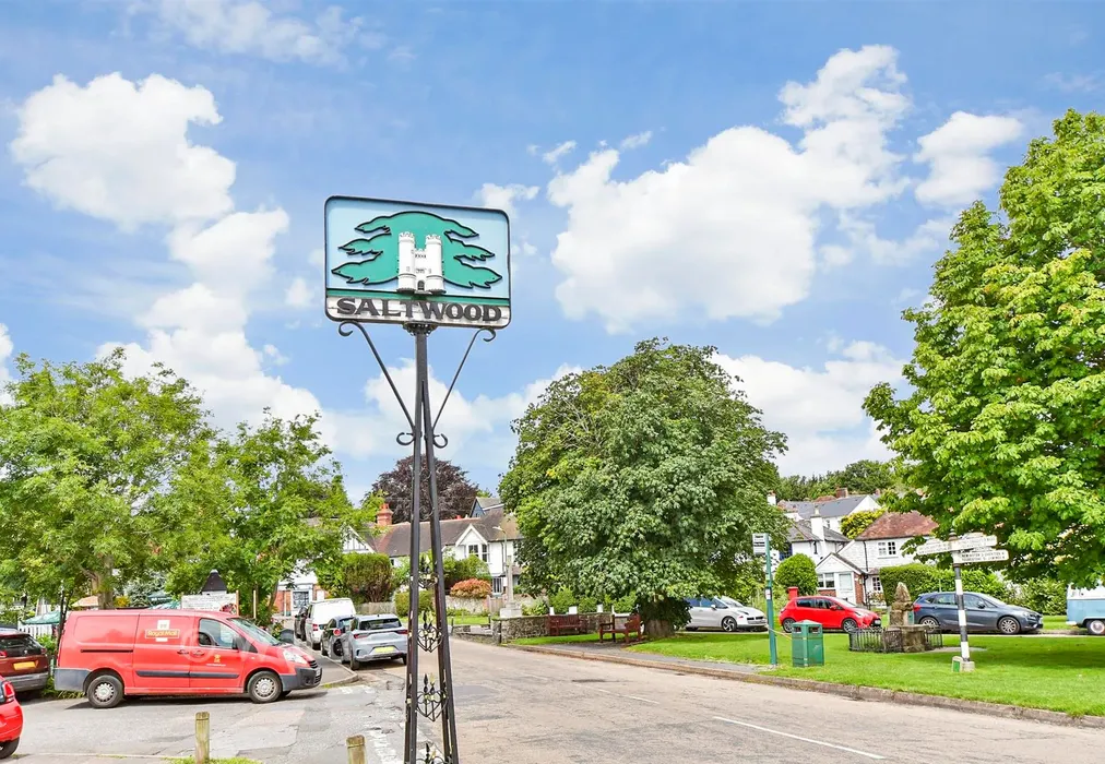Surrounding Area - Old Saltwood Lane, Saltwood, Hythe, Kent - Wards of Kent