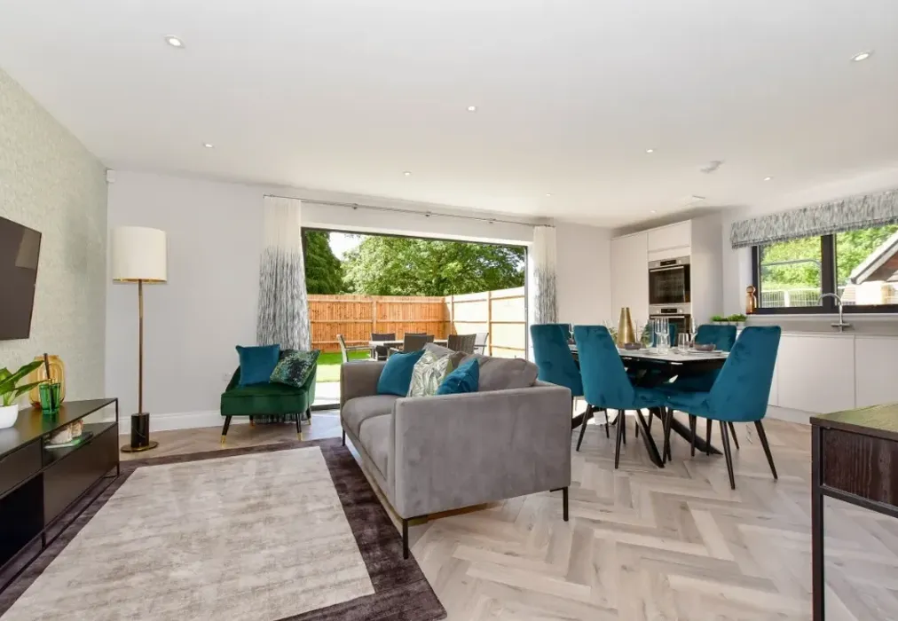 Dining Area - Manor Lane Fawkham DA3 - Wards of Kent