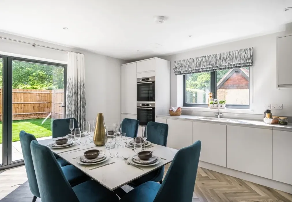 Kitchen - Manor Lane Fawkham DA3 - Wards of Kent