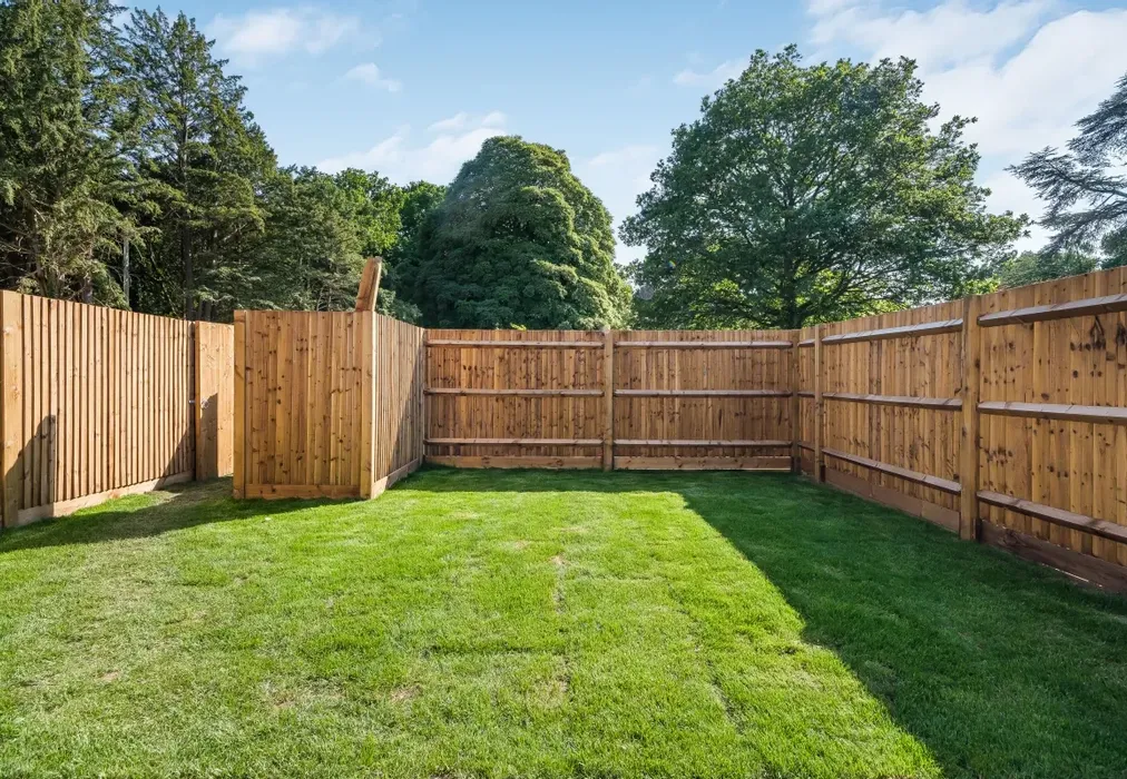 Garden - Manor Lane Fawkham DA3 - Wards of Kent