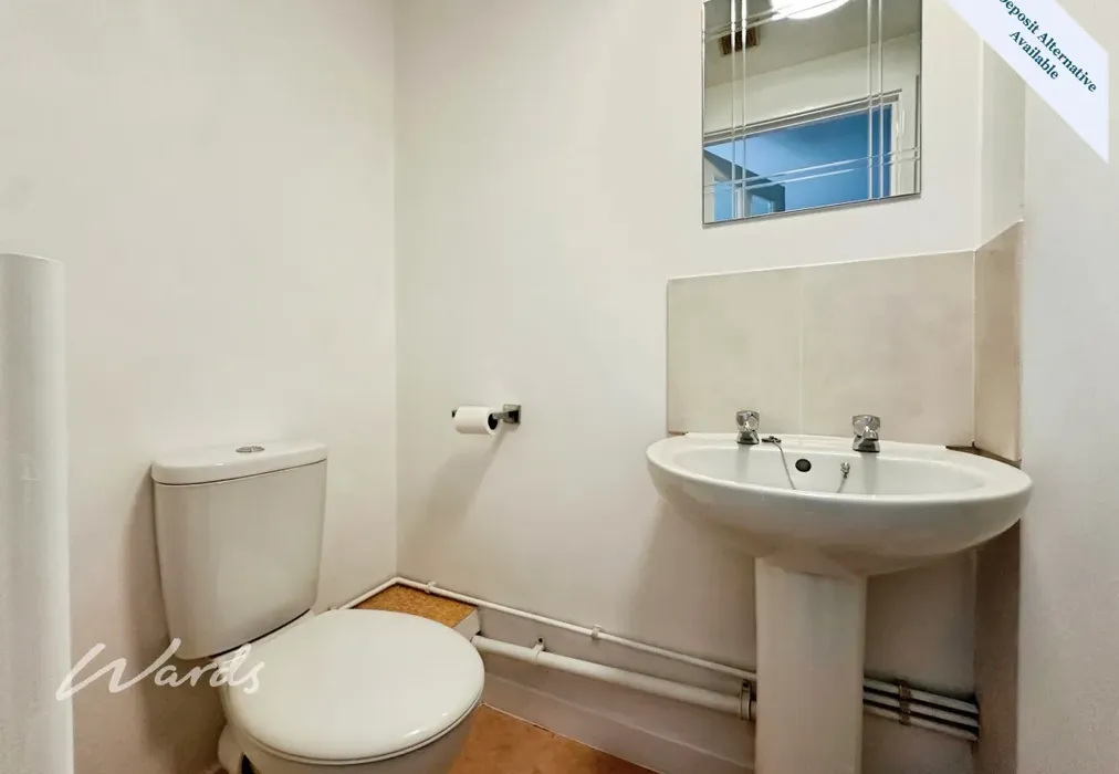 Bathroom - High Street Tonbridge TN12 - Wards of Kent